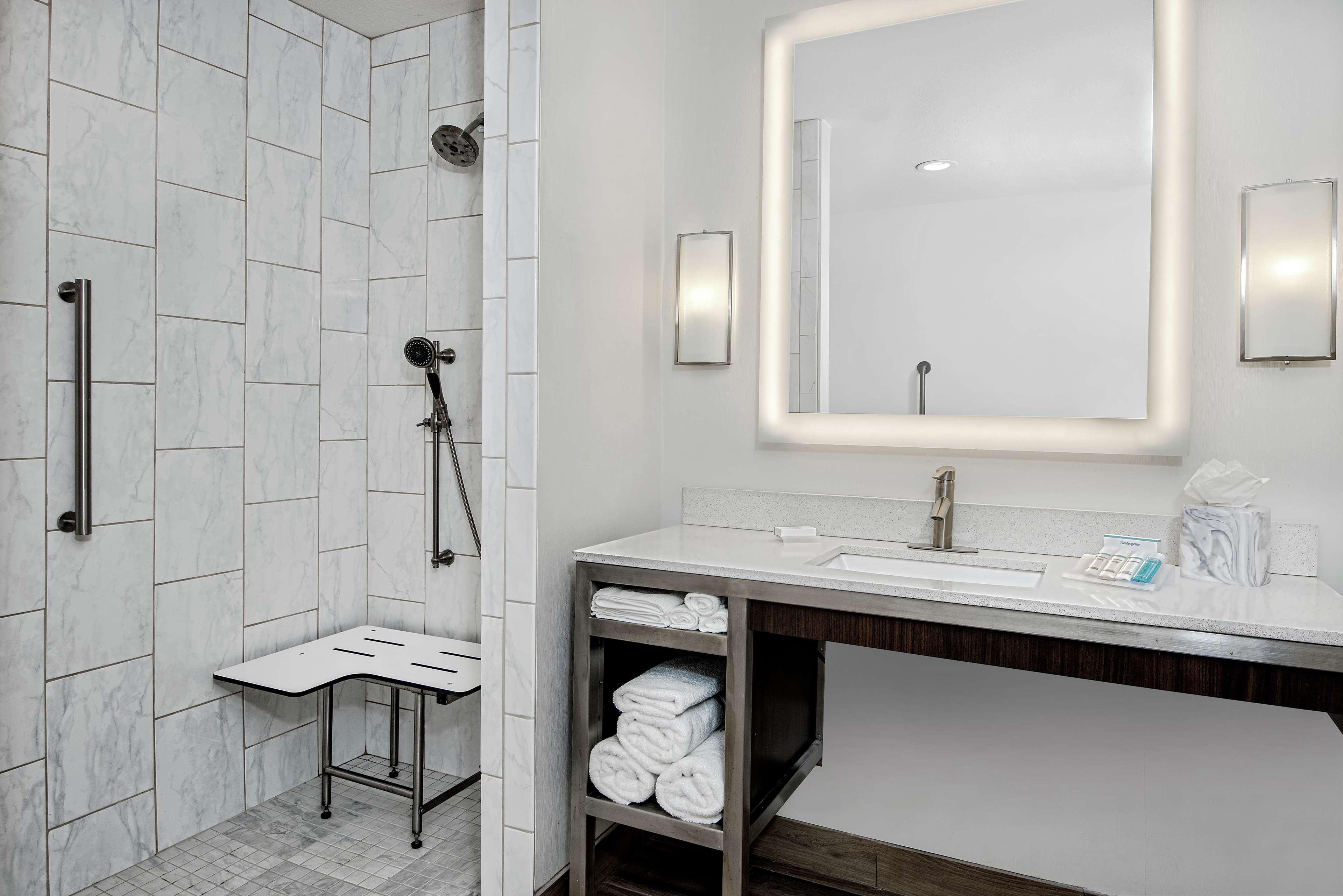 Hilton Garden Inn San Marcos Εξωτερικό φωτογραφία